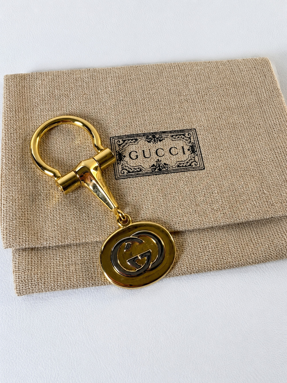 Auth Gucci Gold Tone Horsebit Interlocking G Charm Key Ring Keychain w/ Pouch